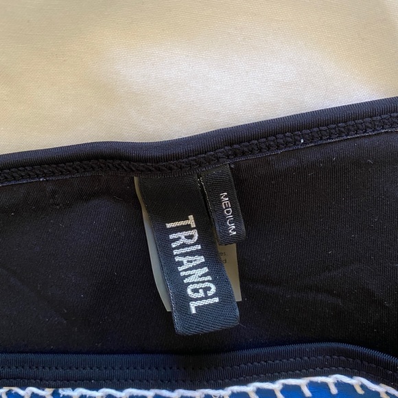 Triangl Bikini - Picture 2 of 3